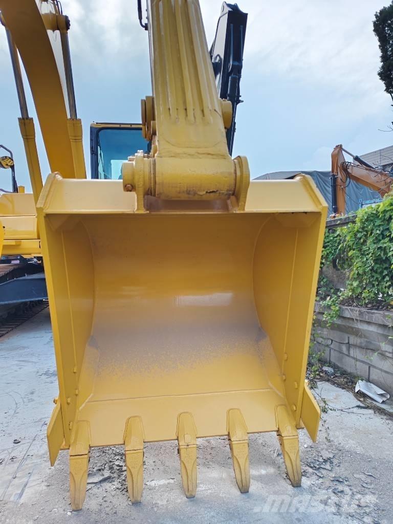 Komatsu PC 220-7 Excavatoare pe șenile
