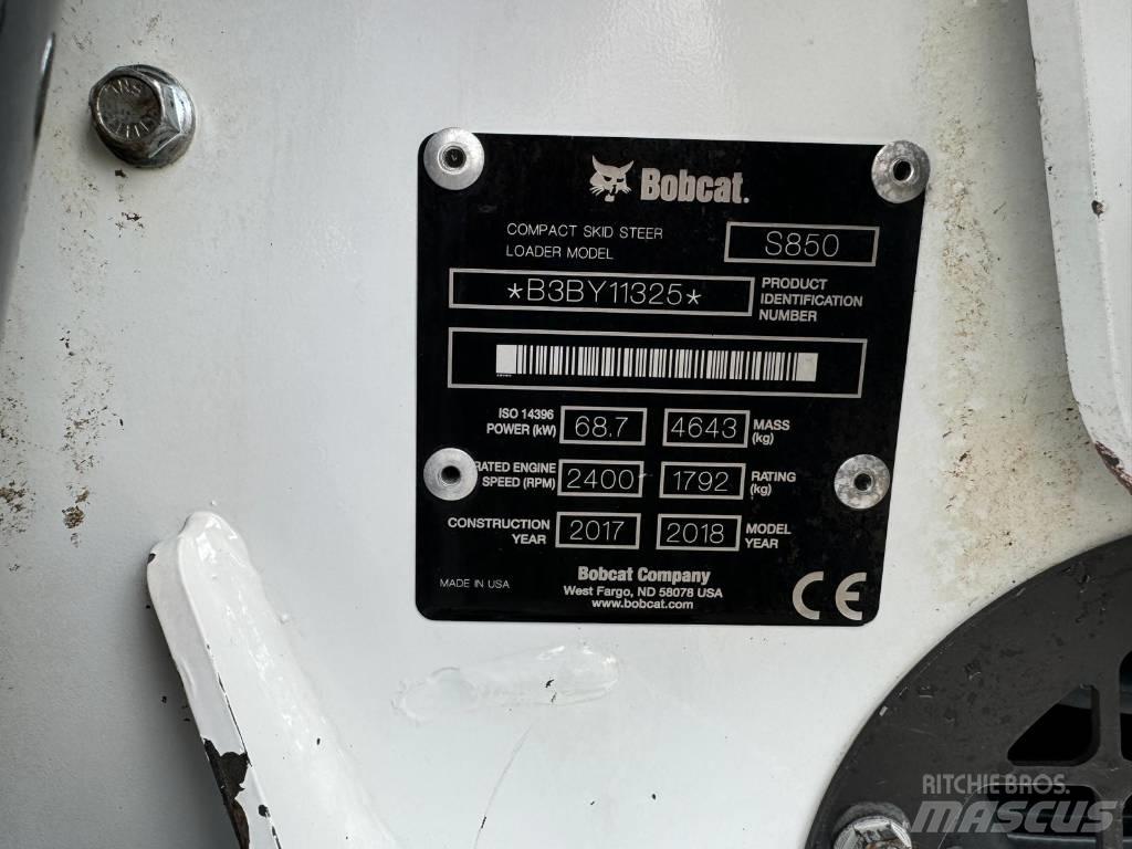 Bobcat S 850 Mini incarcator