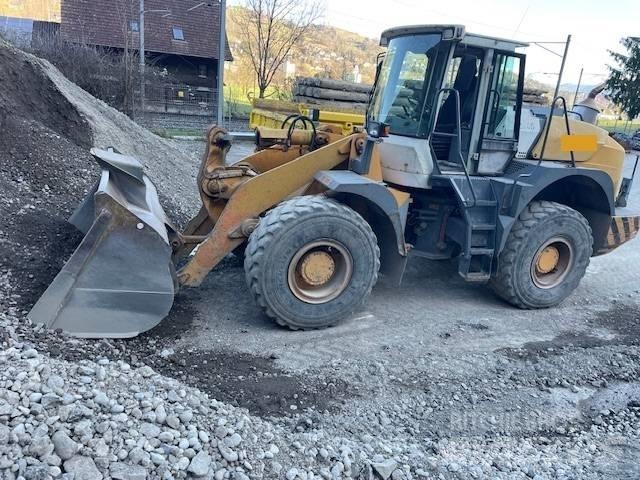 Liebherr L 544 Incarcator pe pneuri