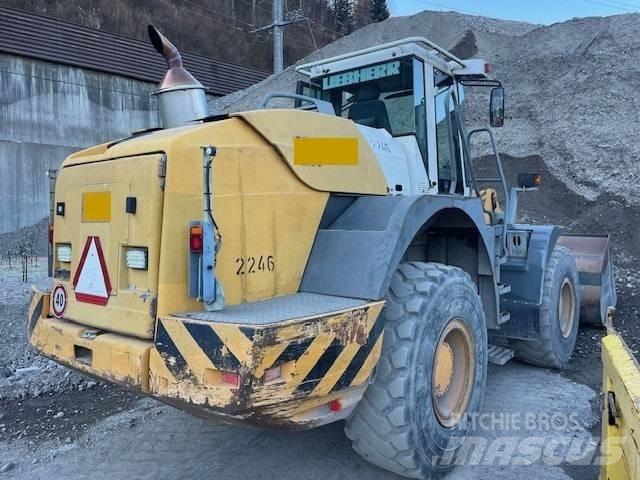 Liebherr L 544 Incarcator pe pneuri