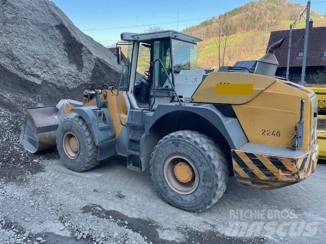 Liebherr L 544 Incarcator pe pneuri