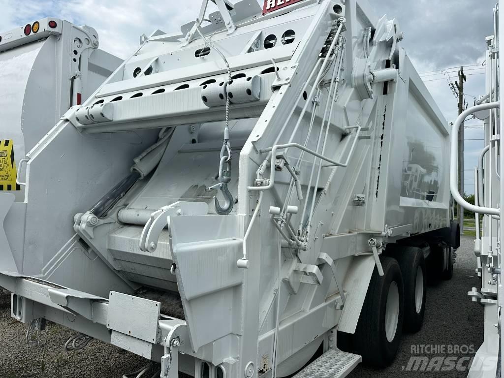 Mack MRU 633 Camion de deseuri