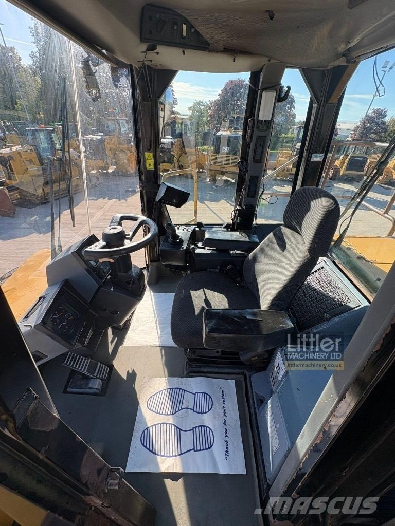 CAT 824 H buldozere pe roti