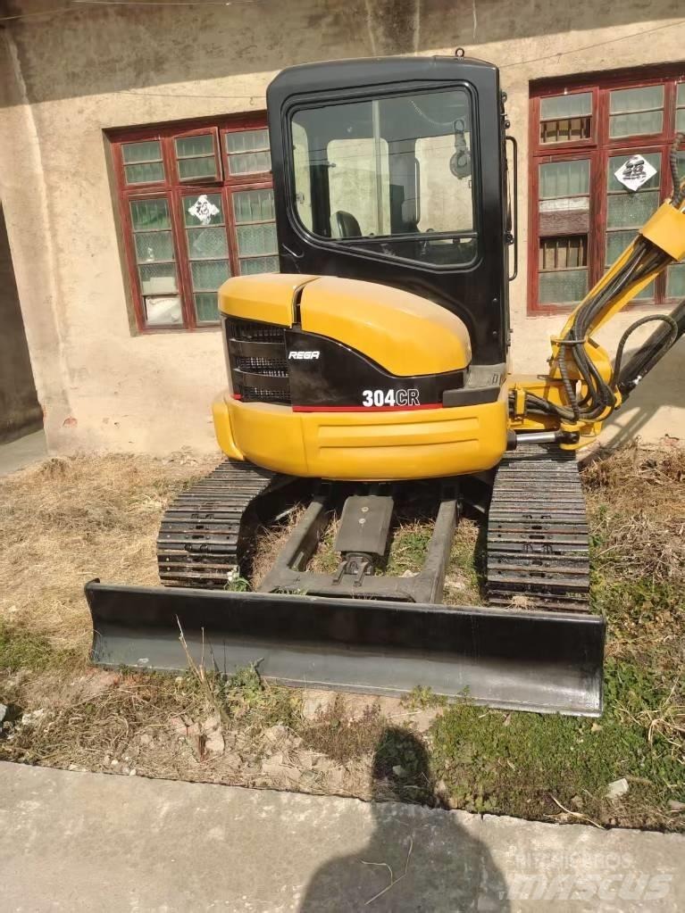 CAT 304 CR Mini excavatoare < 7t