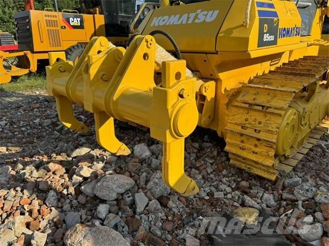 Komatsu D 85 EX Buldozere pe senile