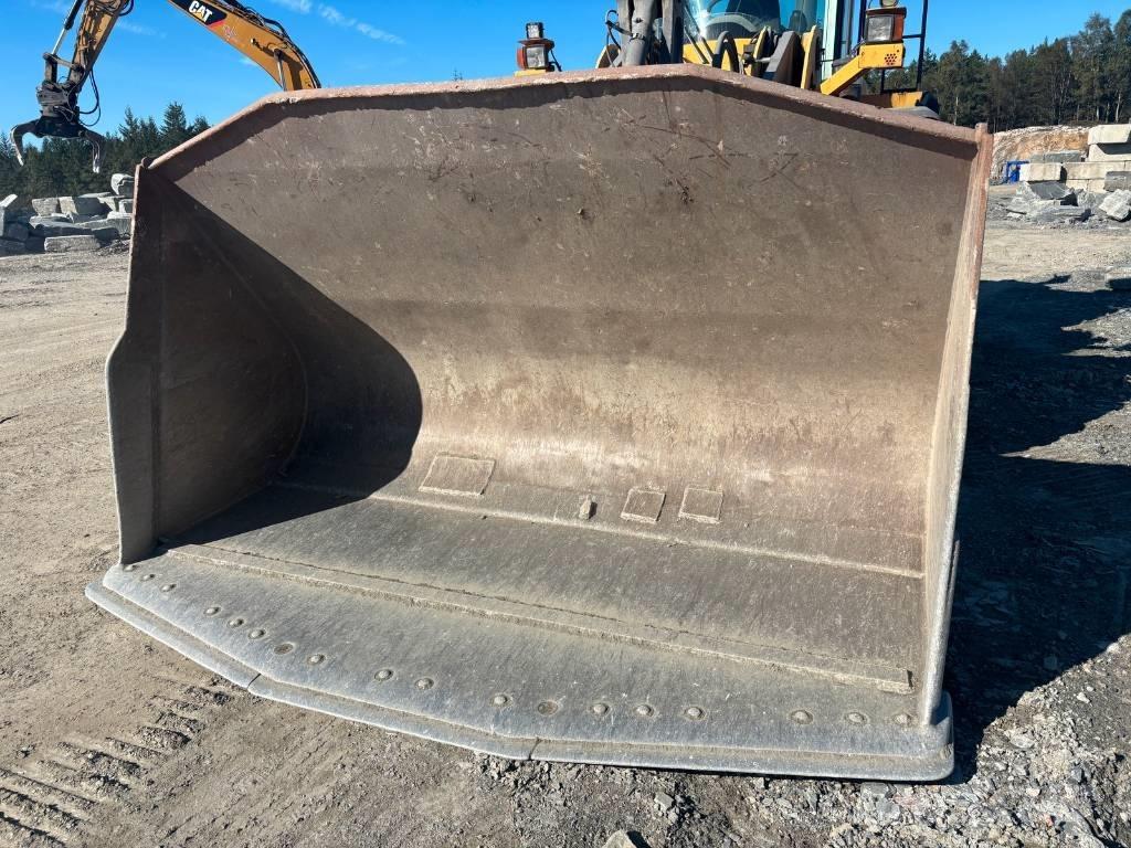 Volvo L 180 G Incarcator pe pneuri