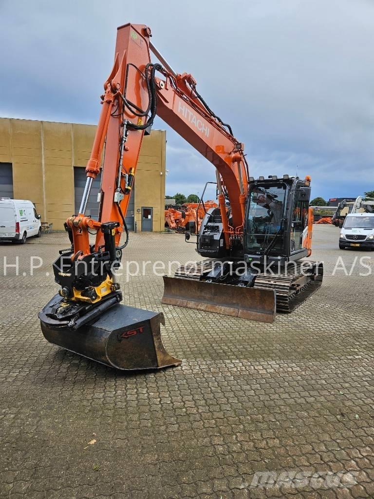 Hitachi ZX 135 US-7 Excavatoare pe șenile
