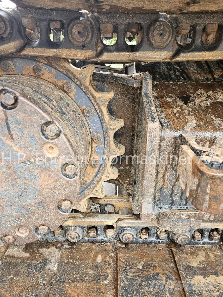 Hitachi ZX 135 US-7 Excavatoare pe șenile
