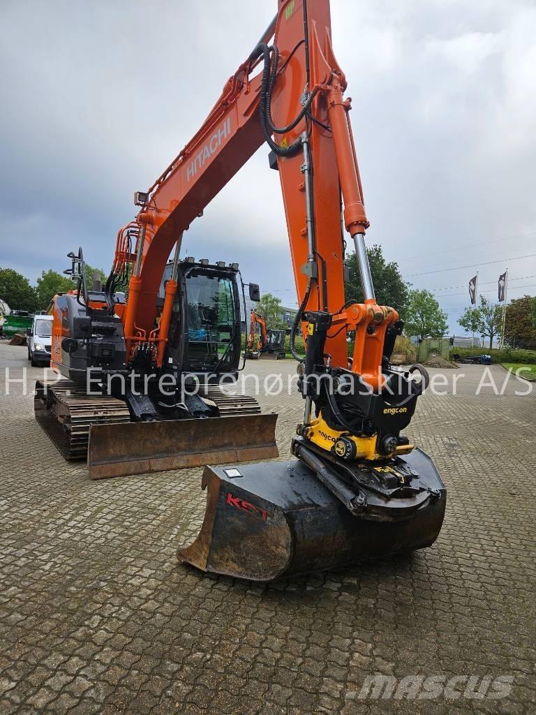 Hitachi ZX 135 US-7 Excavatoare pe șenile
