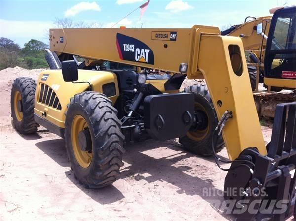 CAT TL943 (M51936) Stivuitoare telescopice