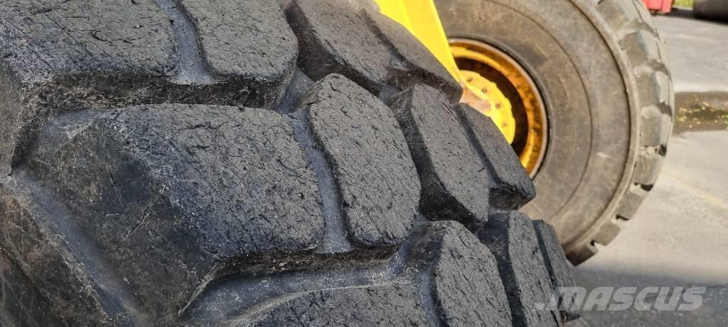 Volvo L 120 E Incarcator pe pneuri