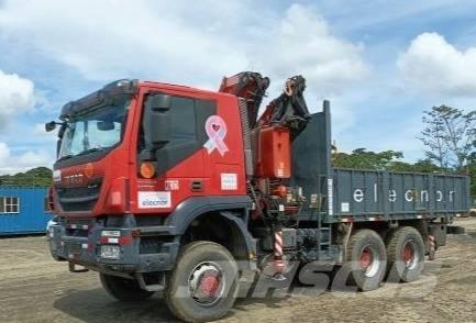 Iveco Trakker 410 Camioane cu macara