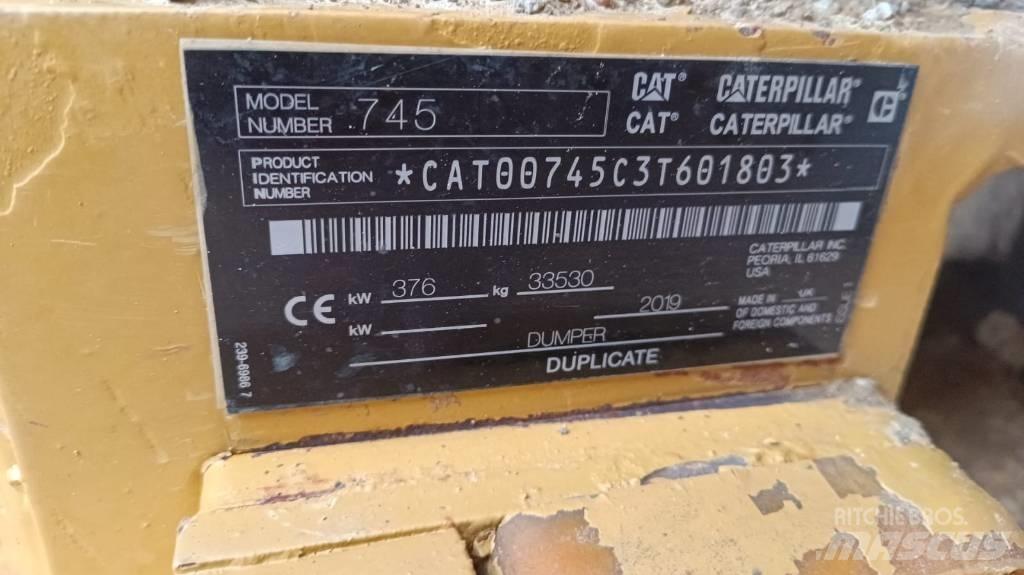 CAT 745 Transportoare articulate