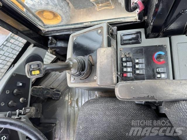CAT 930 H Incarcator pe pneuri