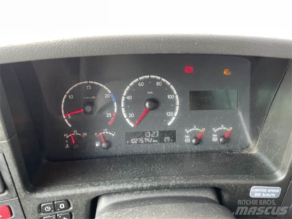 Scania P340 8x4 Camioane cu macara