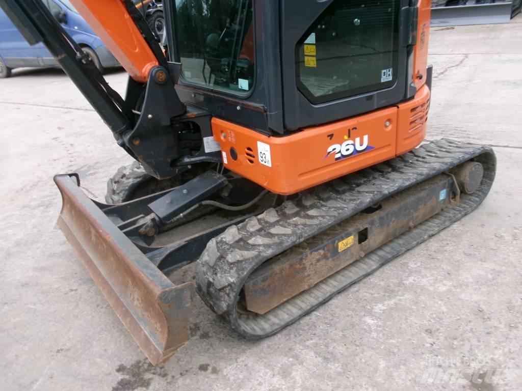 Hitachi 26U Mini excavatoare < 7t