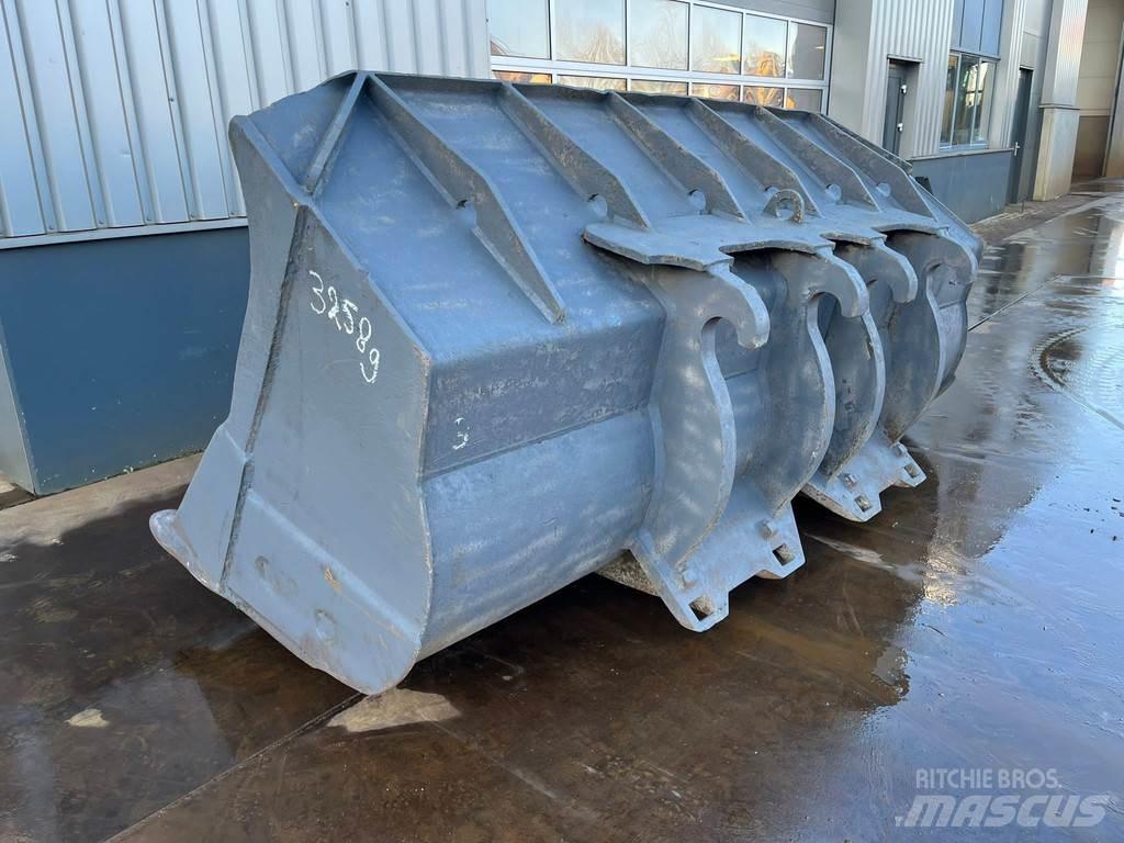 CAT 980 Bucket Pistoane