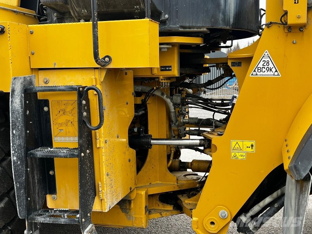 CAT 982 M Incarcator pe pneuri