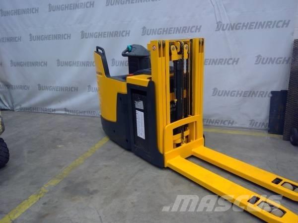 Jungheinrich ERD 220 Transpaleti autopropulsanti