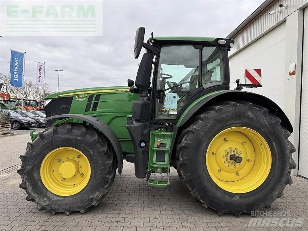 John Deere 6250 r Tractoare