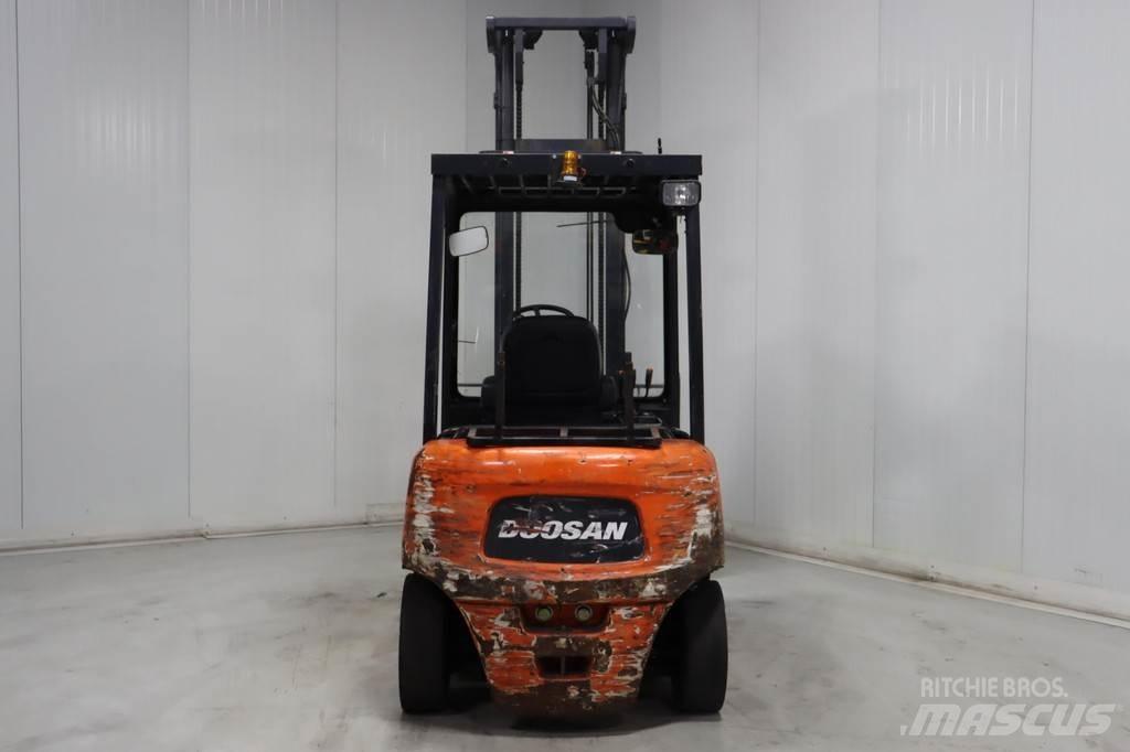 Doosan B45X-5 Stivuitor electric