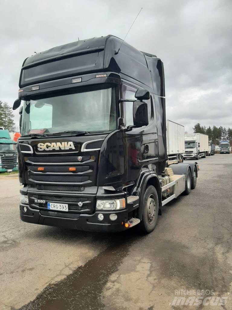 Scania R 560 Camion cu carlig de ridicare