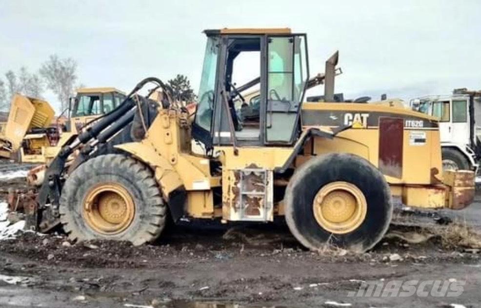 CAT IT 62 G Incarcator pe pneuri