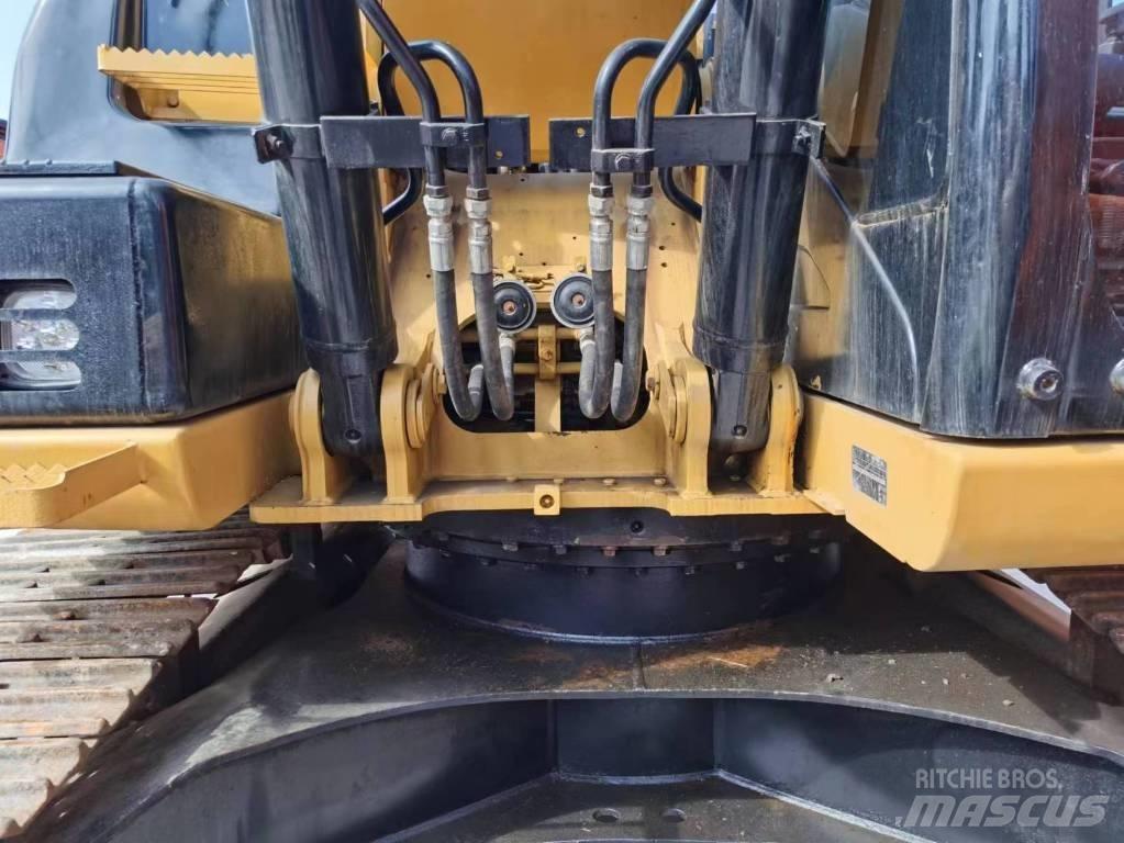 CAT 315 D2 Excavatoare pe șenile
