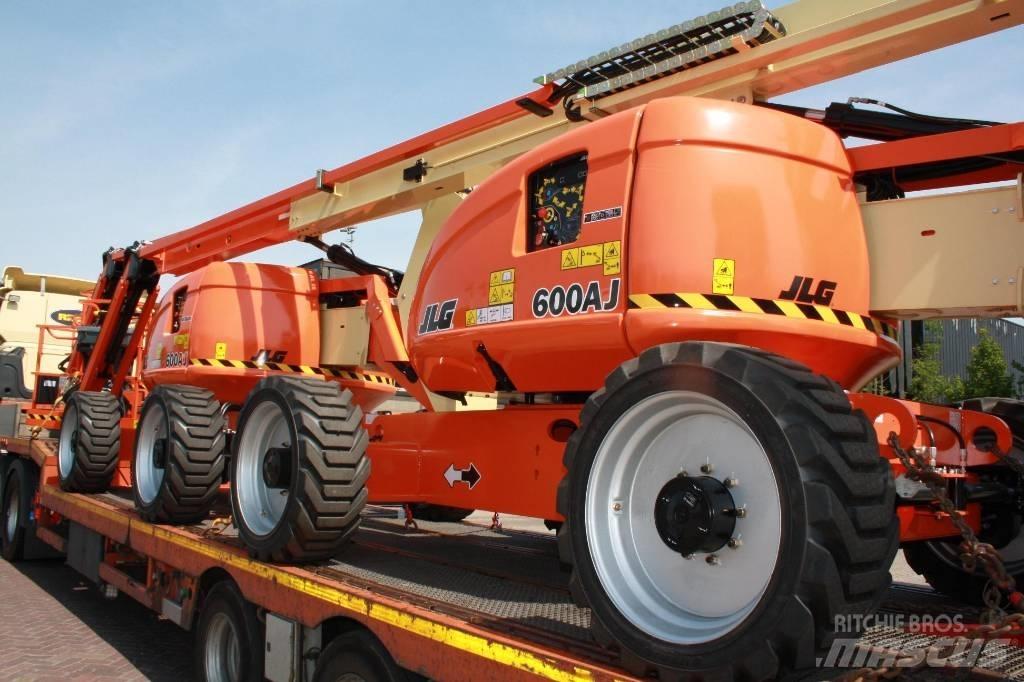 JLG 600 AJ Nacele cu brat articulat