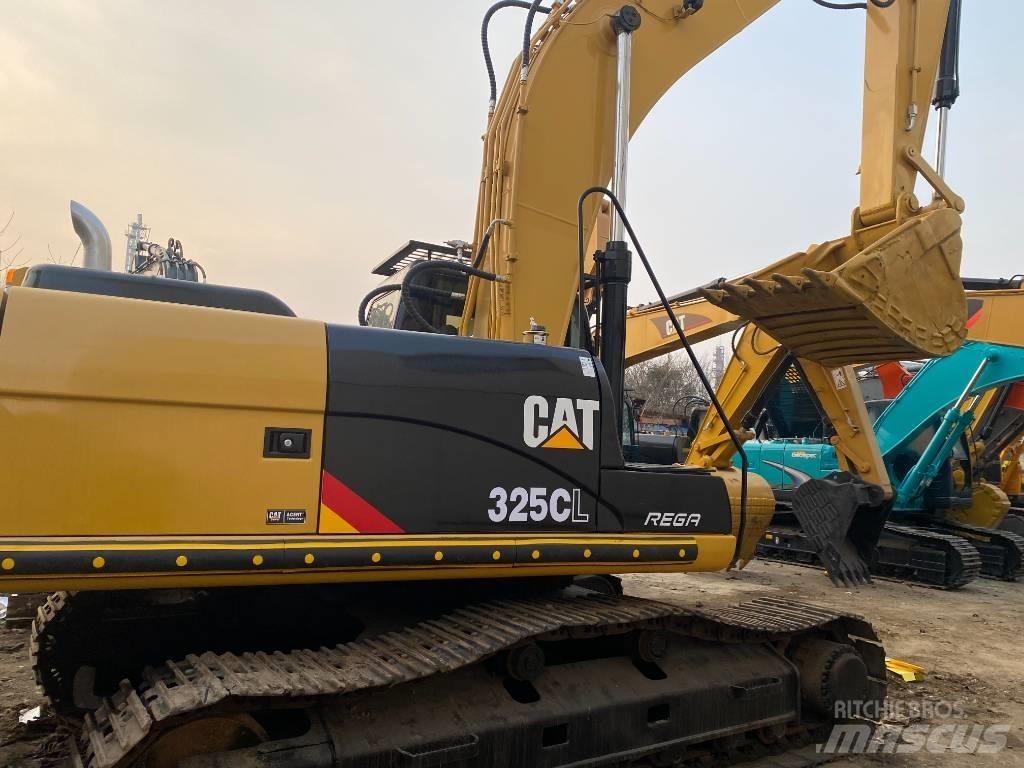 CAT 325 CL Excavatoare pe șenile
