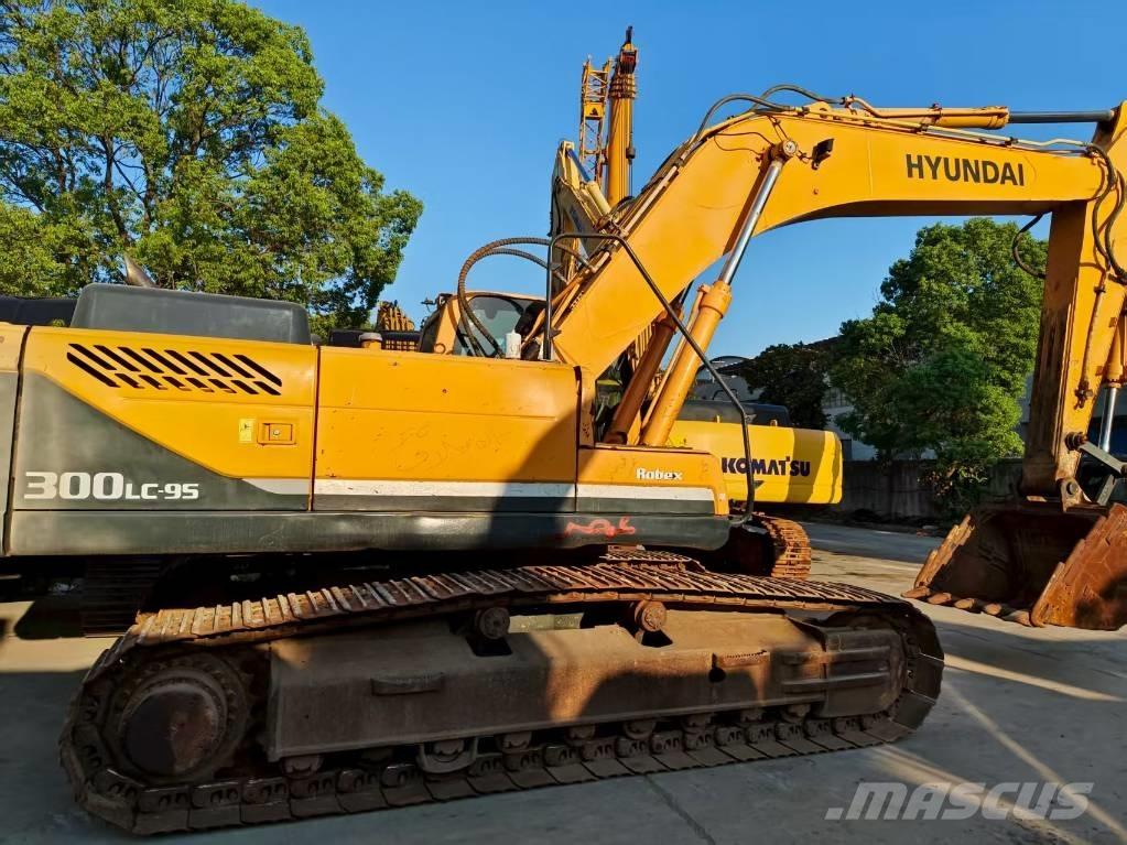 Hyundai R300LC-9S Excavatoare pe șenile

