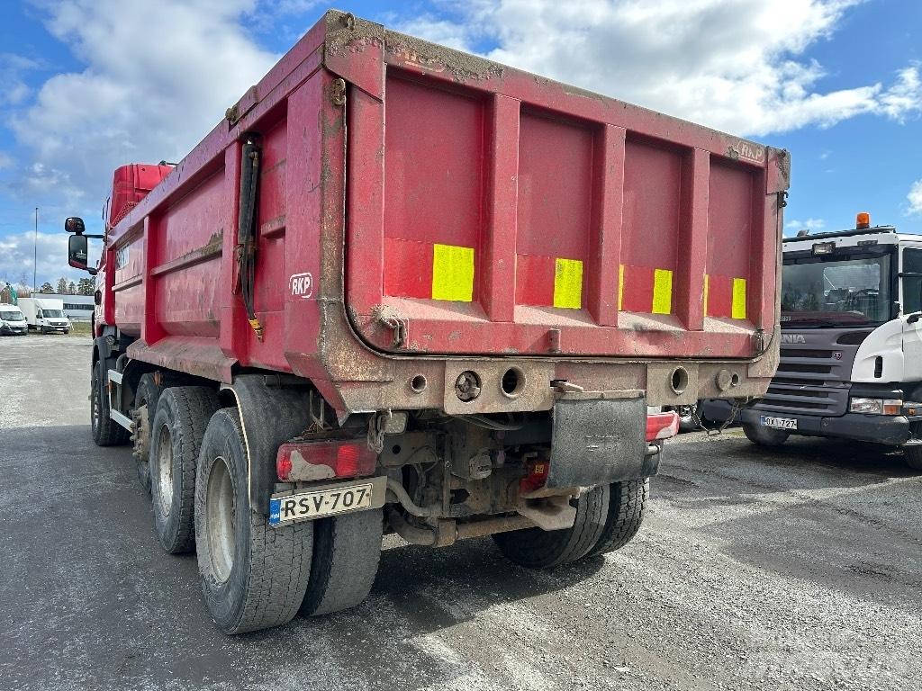 Scania R560 8x4 Autobasculanta