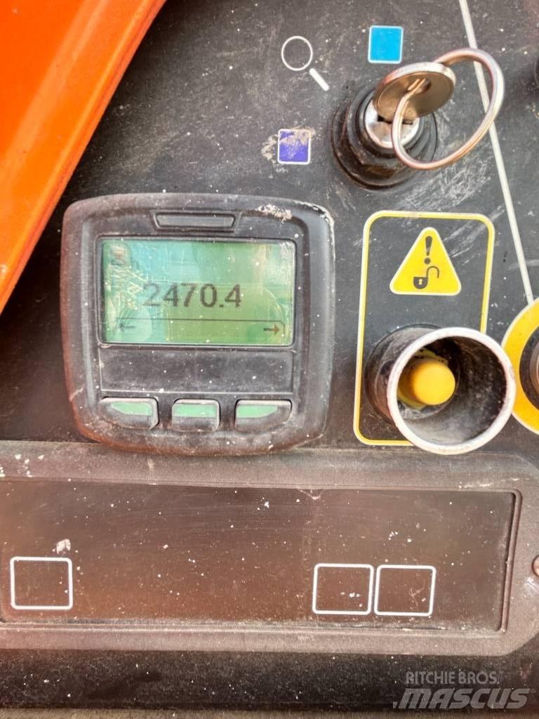 JLG 450 AJ Nacele cu brat articulat
