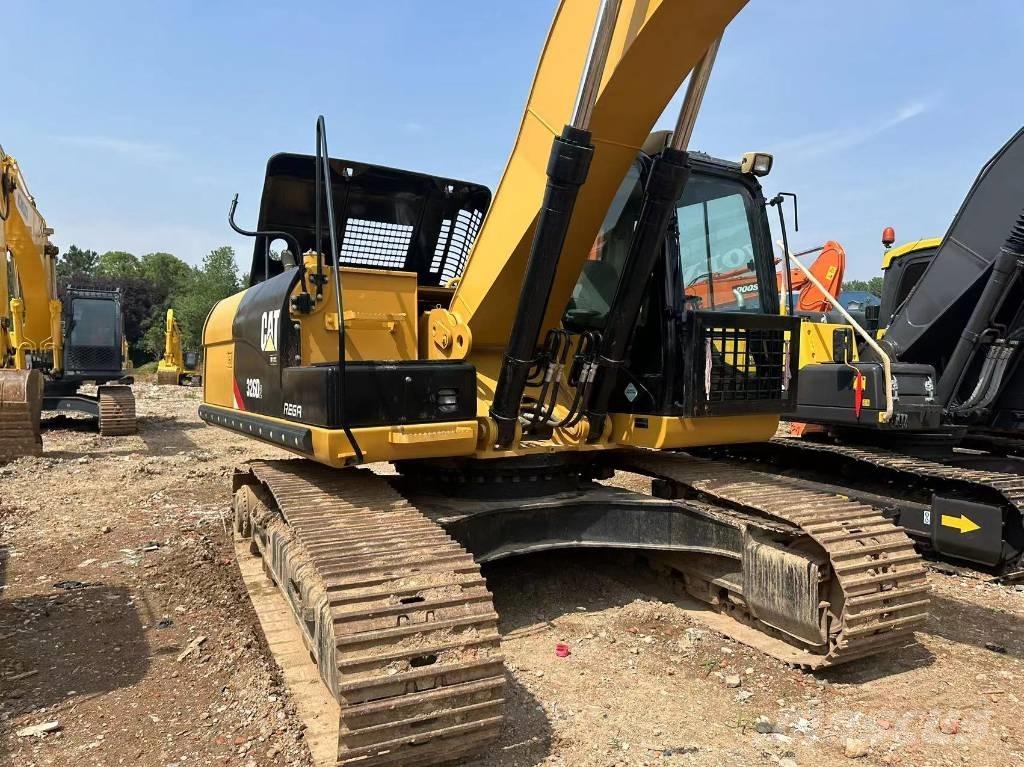 CAT 326 Excavatoare pe șenile
