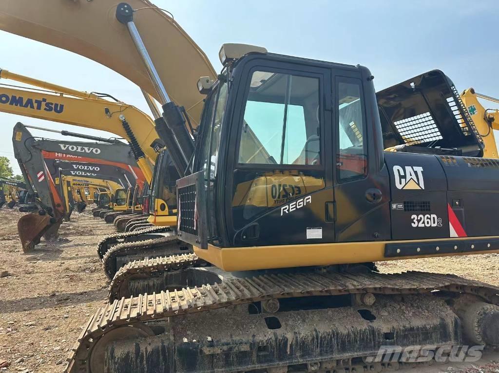 CAT 326 Excavatoare pe șenile
