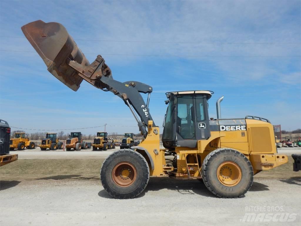John Deere 624K Incarcator pe pneuri