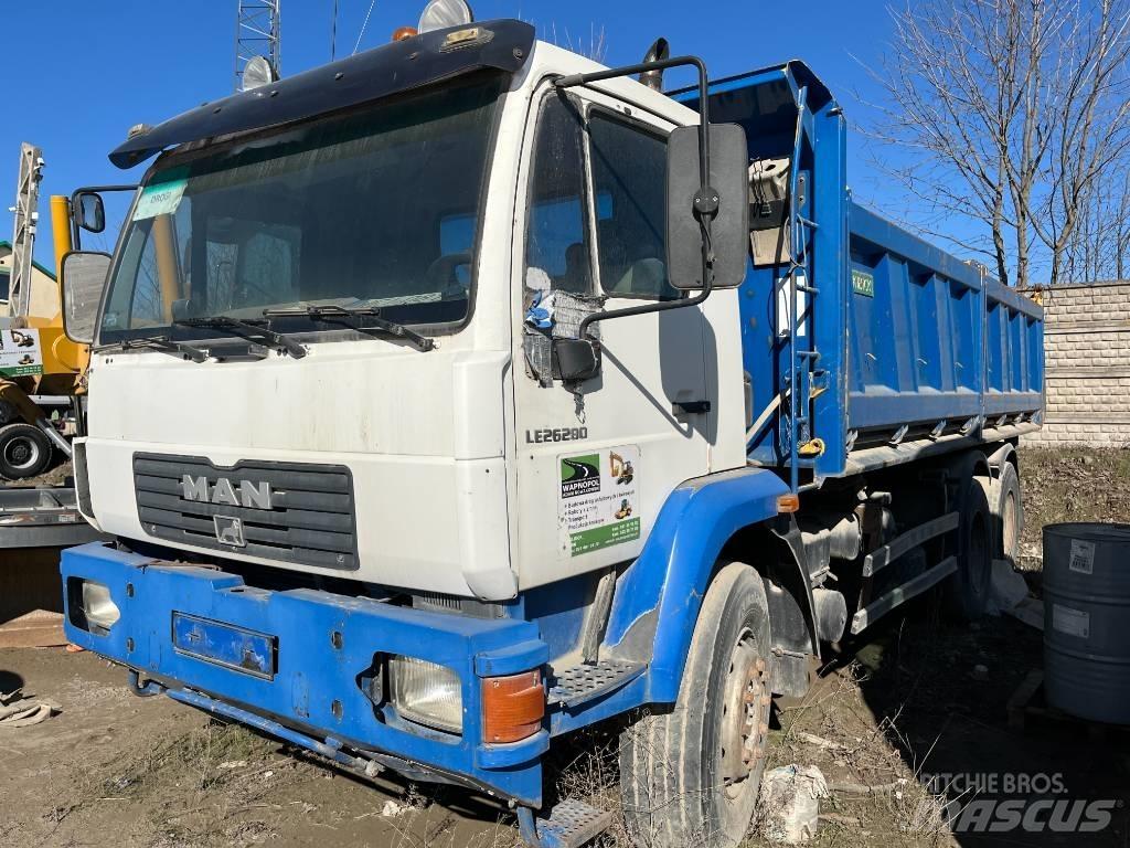 MAN LE 26.280 Autobasculanta
