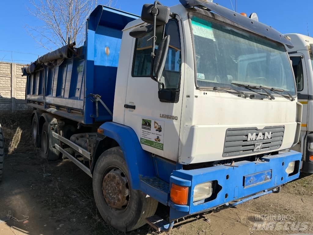 MAN LE 26.280 Autobasculanta