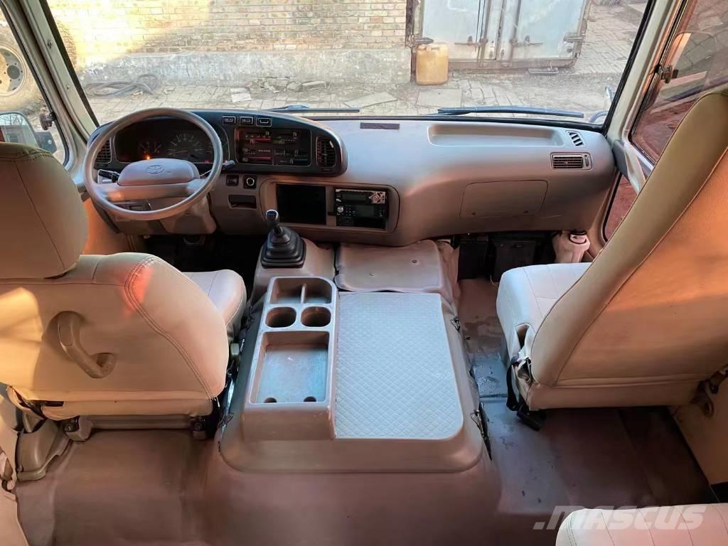 Toyota Coaster Bus Mini autobuze