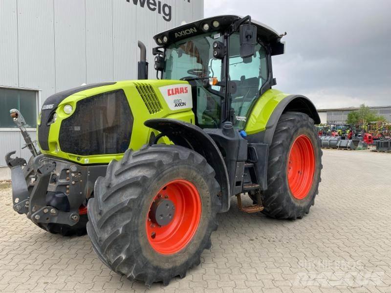 CLAAS AXION 830 Tractoare