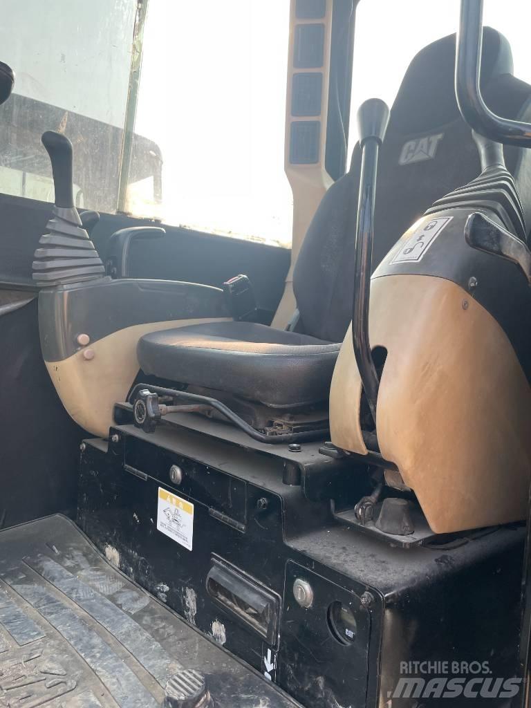 CAT 306 Excavatoare pe șenile
