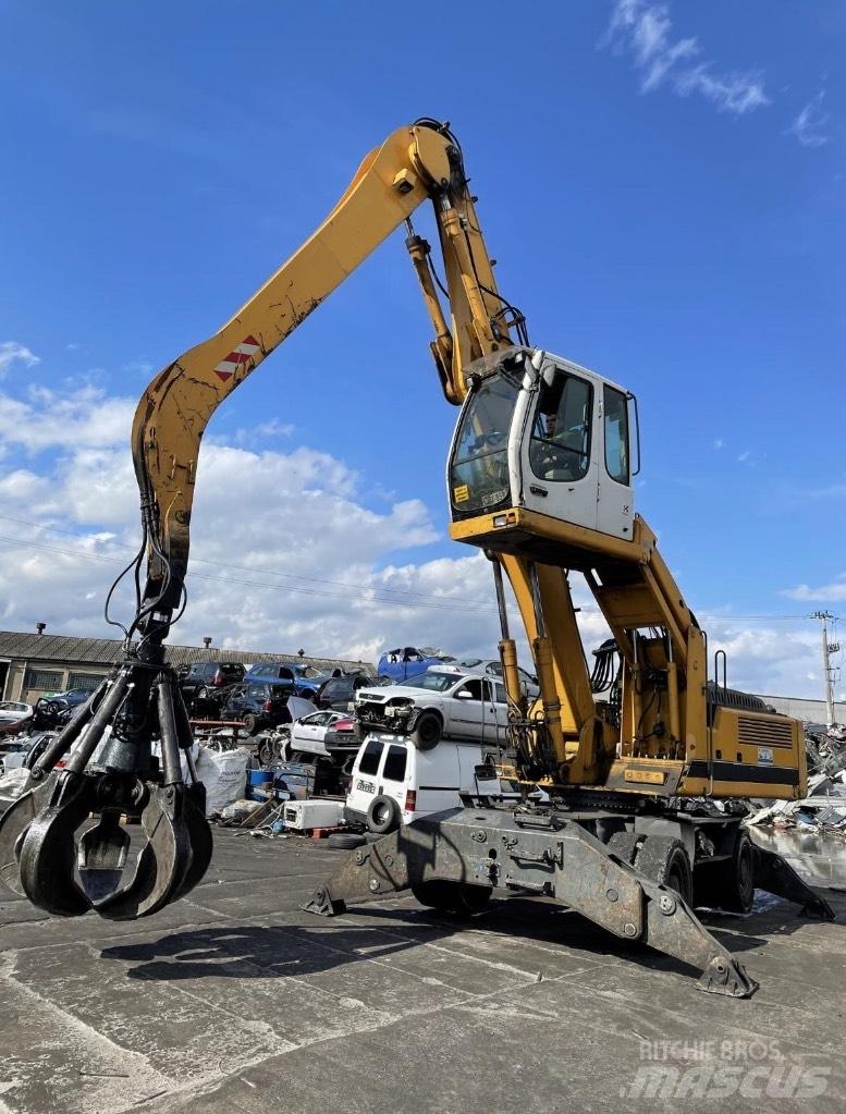 Liebherr 924 Paleta de manipulare