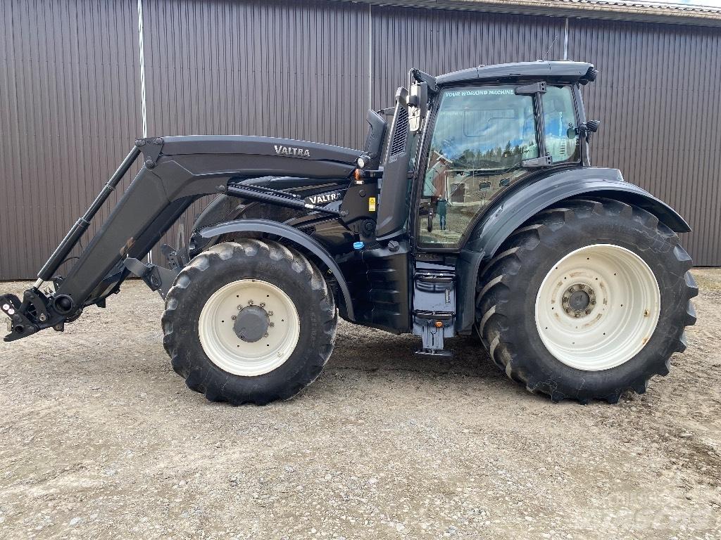 Valtra T254 V Tractoare