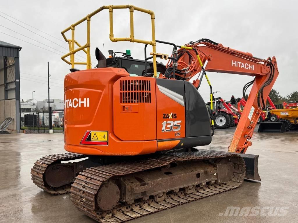 Hitachi ZX 135 US-7 Excavatoare pe șenile
