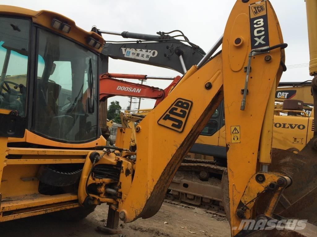 JCB 3CX Buldoexcavatoare