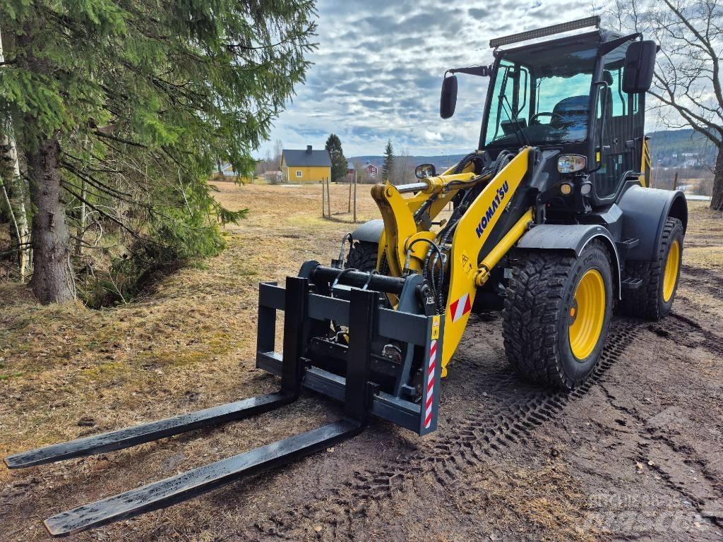 Komatsu WA 100 M Incarcator pe pneuri