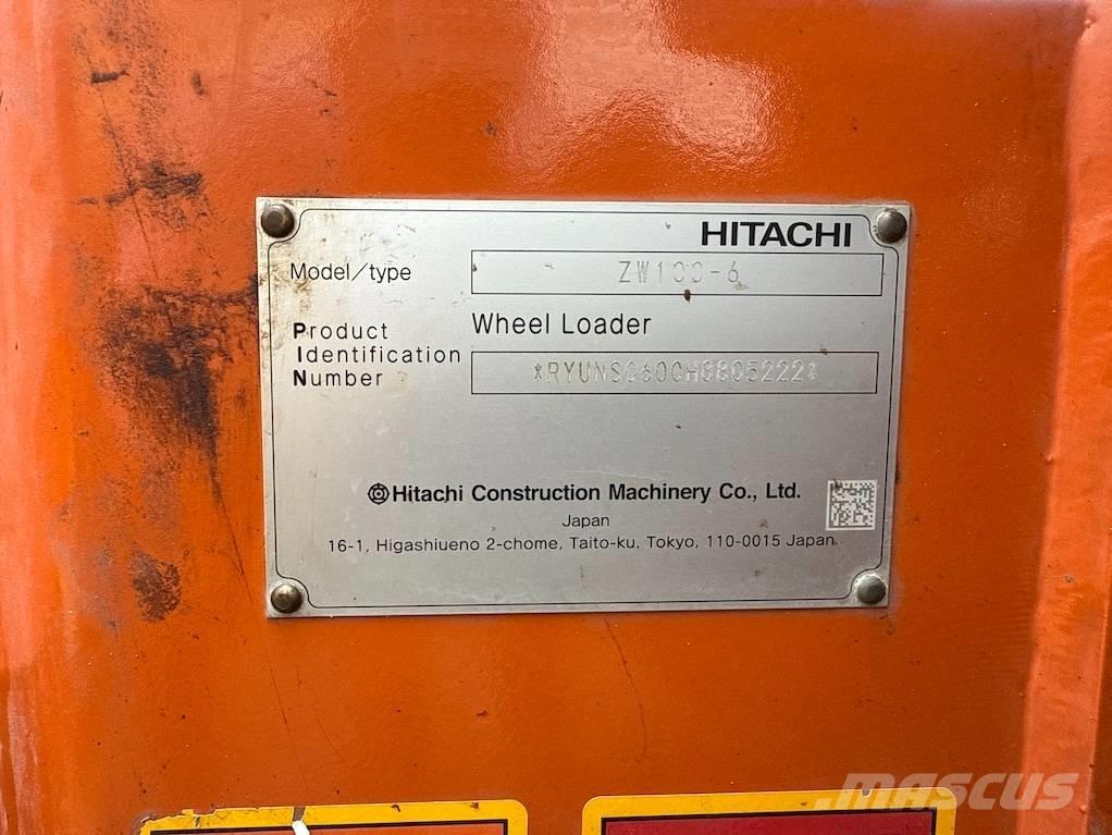 Hitachi ZW 100 Incarcator pe pneuri