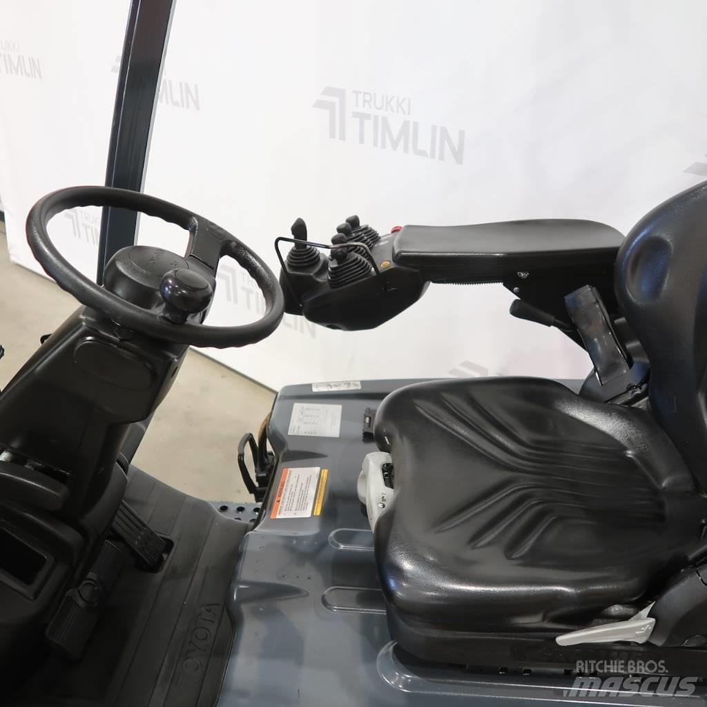Toyota 8FBEK18T Stivuitor electric