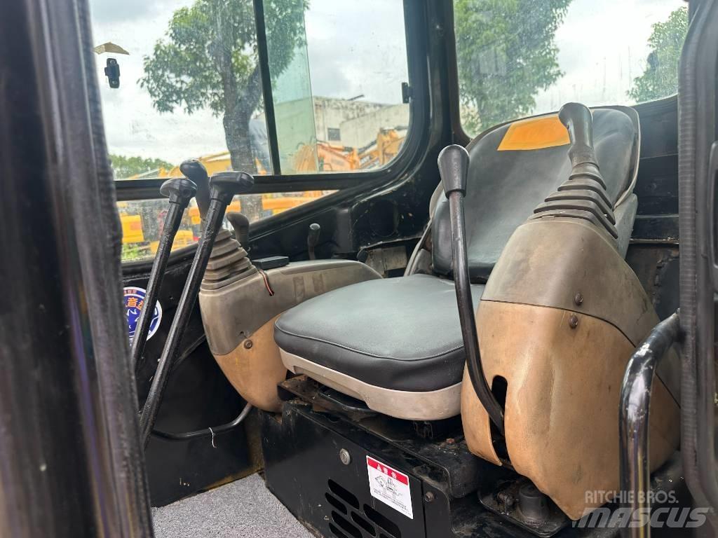 CAT 303 Mini excavatoare < 7t