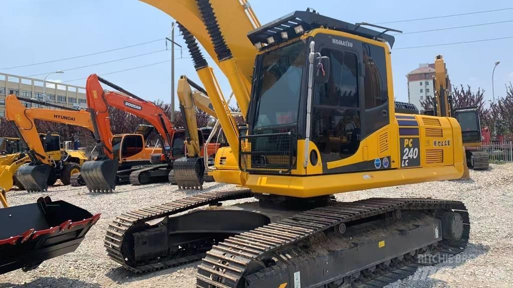 Komatsu PC 240 LC Excavatoare pe șenile
